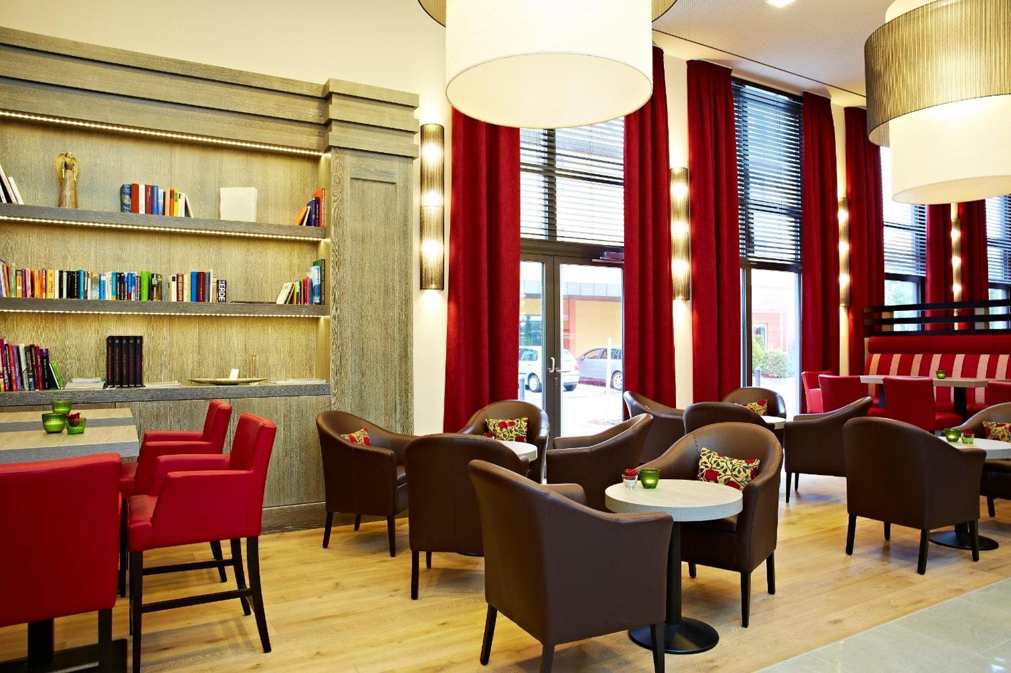 Landhotel Sonne 노이엔데텔사우 외부 사진