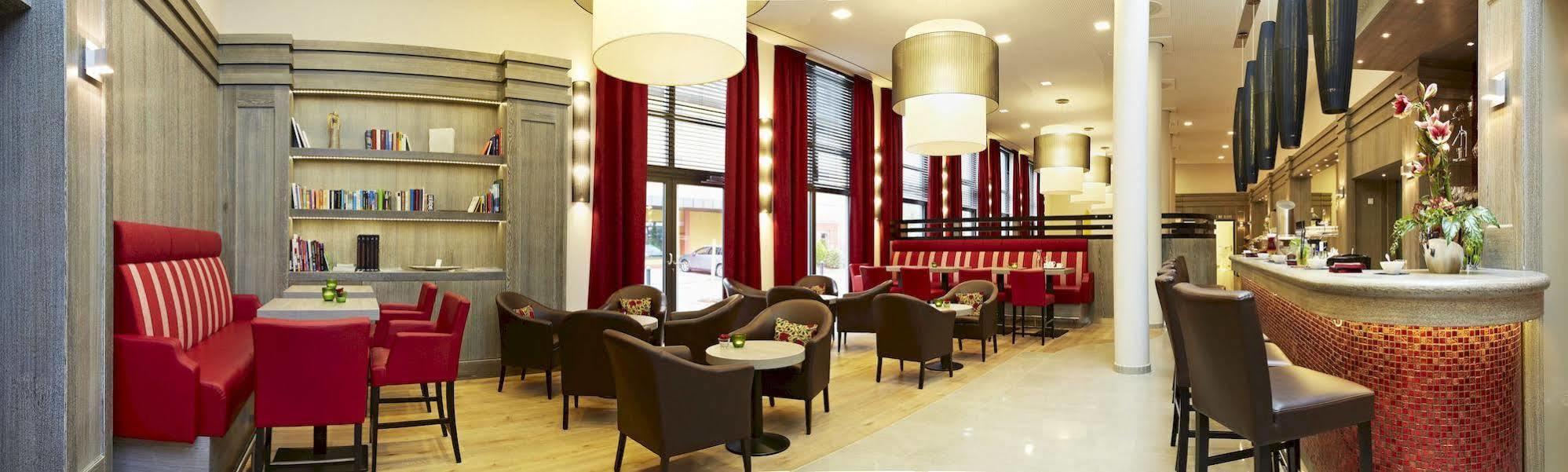 Landhotel Sonne 노이엔데텔사우 외부 사진