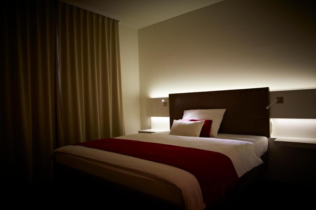 Landhotel Sonne 노이엔데텔사우 외부 사진